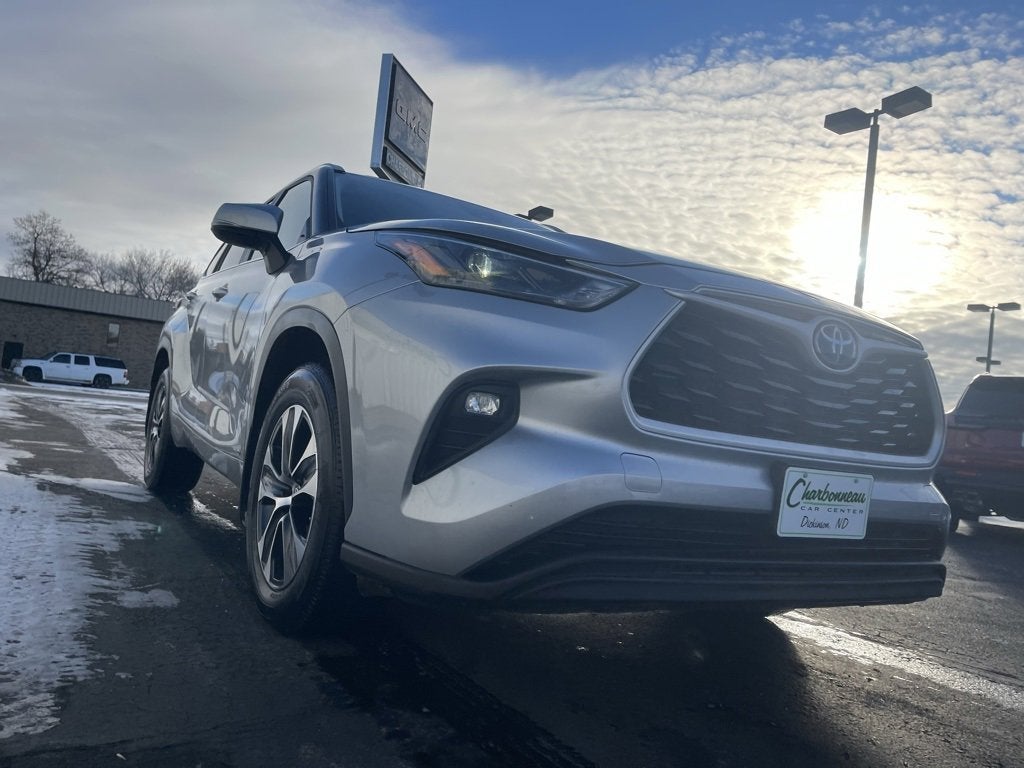 2023 Toyota Highlander Hybrid XLE