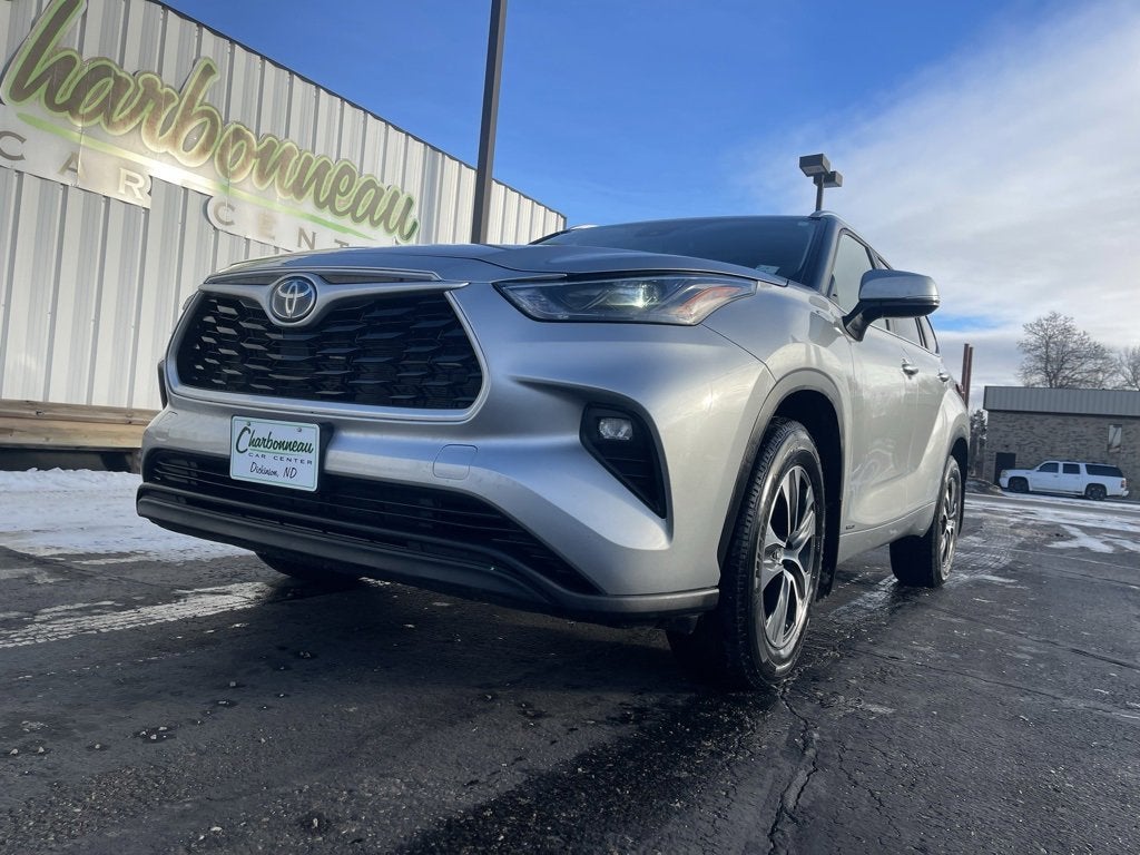 2023 Toyota Highlander Hybrid XLE