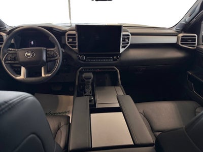 2025 Toyota Sequoia SR5