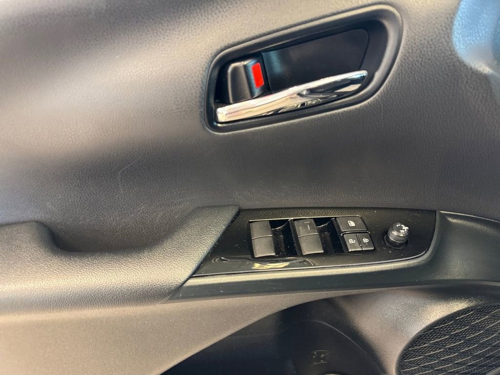 2021 Toyota Prius L Eco