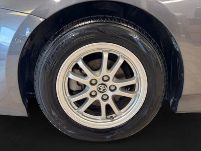 2021 Toyota Prius L Eco