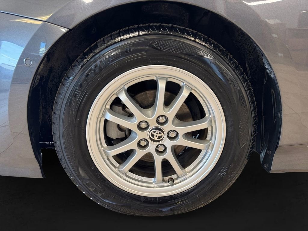 2021 Toyota Prius L Eco