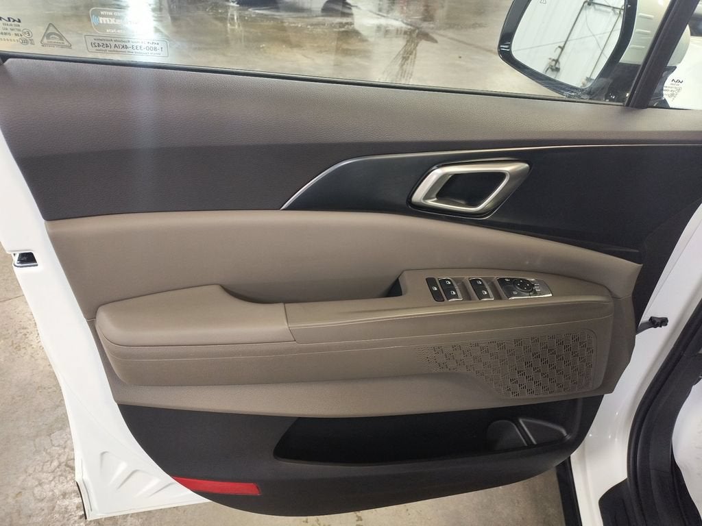 2025 Kia Carnival LXS