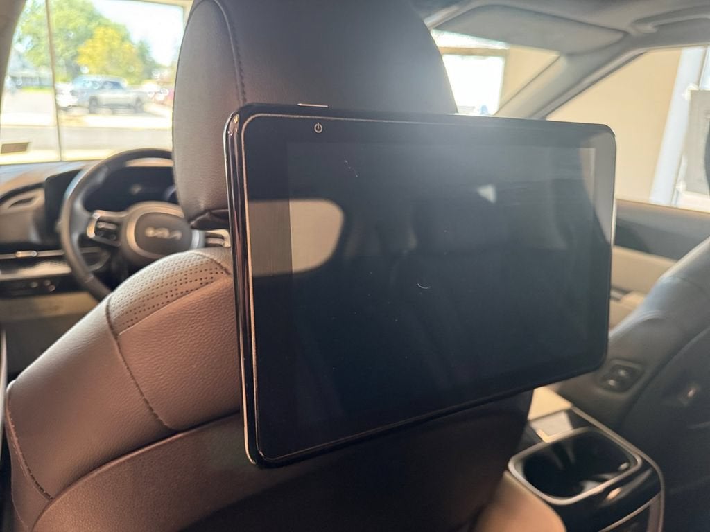 2024 Kia Carnival SX Prestige