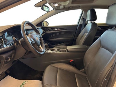2019 Buick Regal Sportback Essence