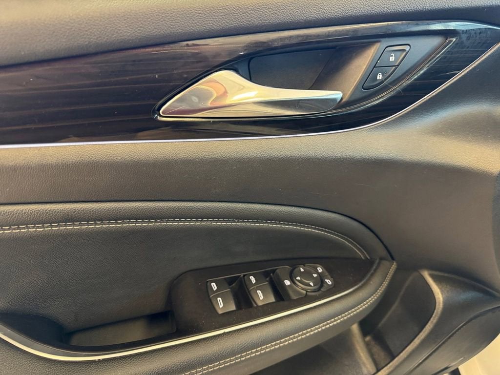 2019 Buick Regal Sportback Essence