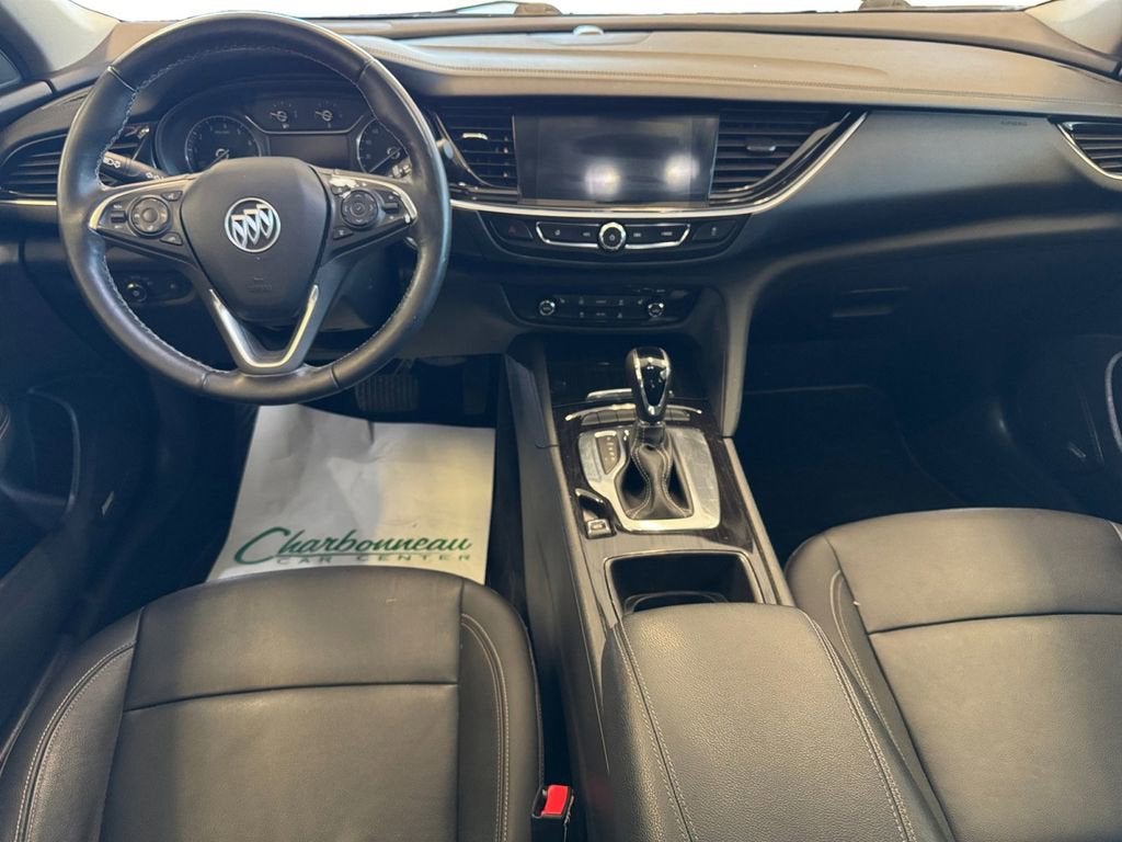 2019 Buick Regal Sportback Essence