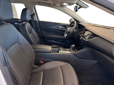 2019 Buick Regal Sportback Essence
