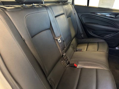2019 Buick Regal Sportback Essence