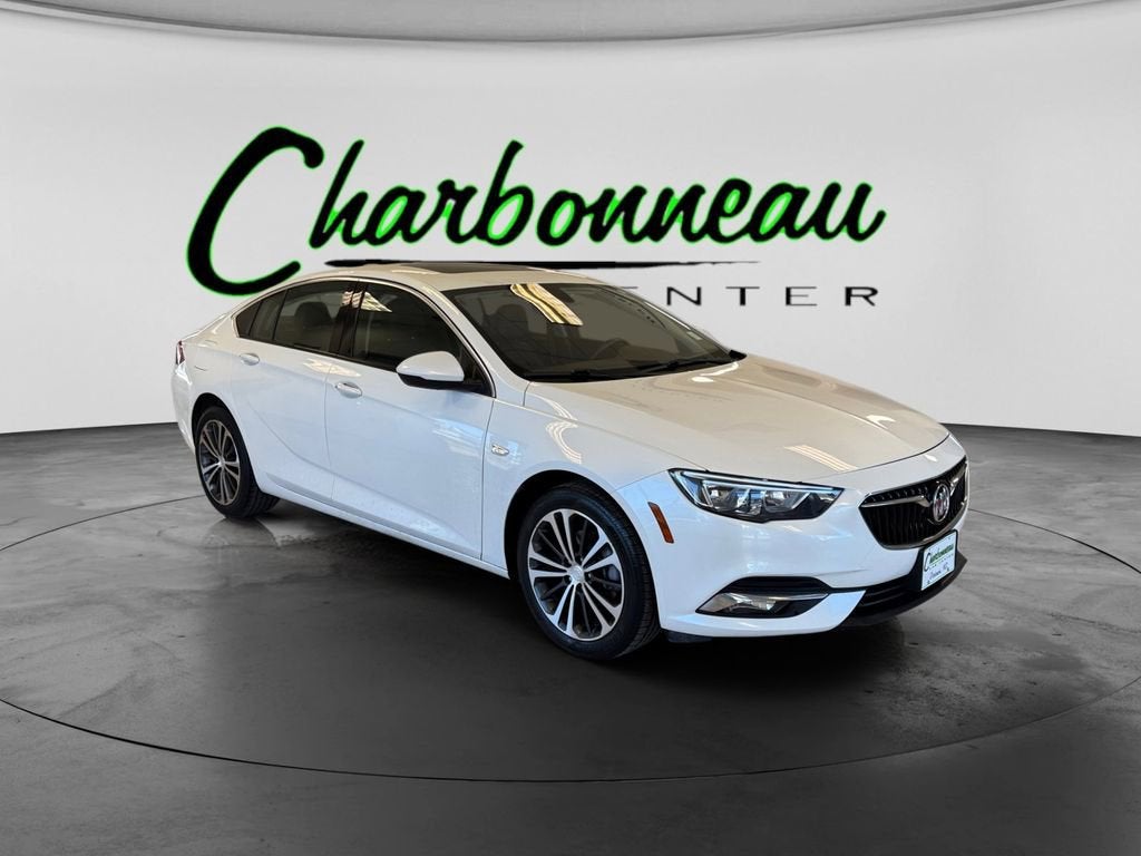 2019 Buick Regal Sportback Essence