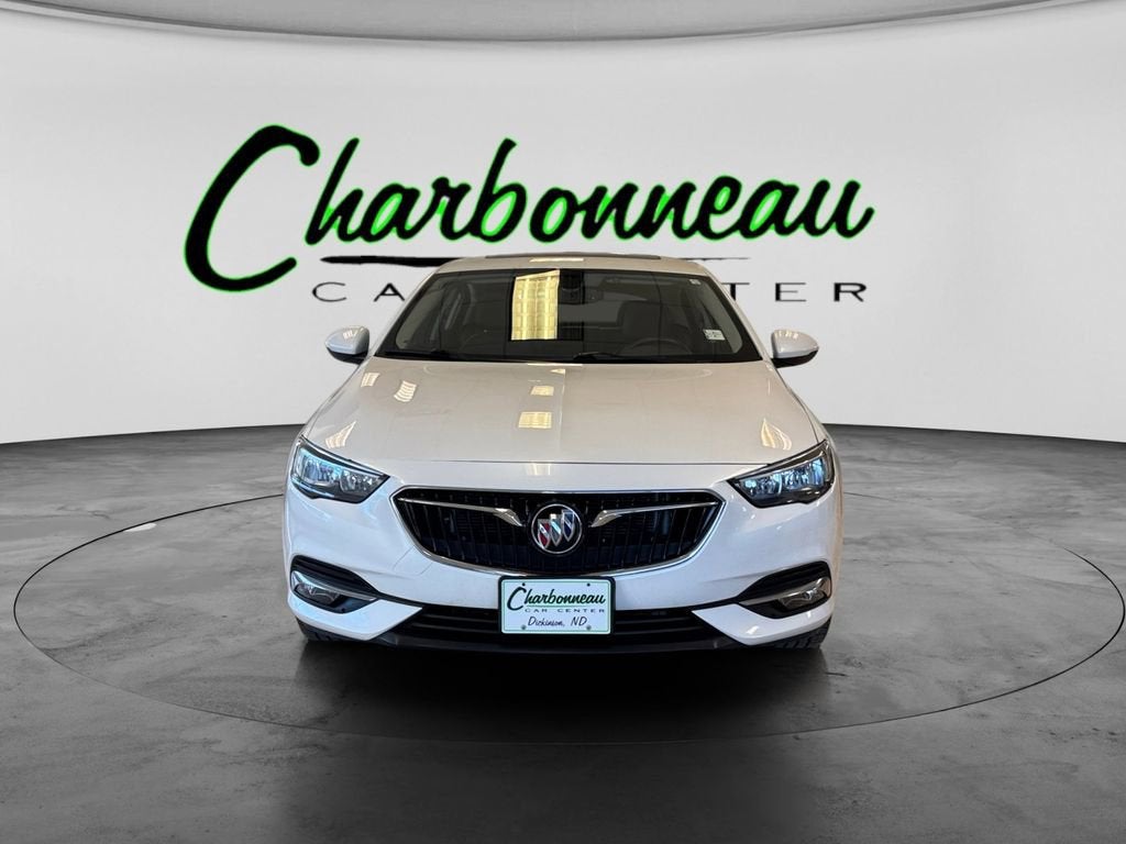 2019 Buick Regal Sportback Essence