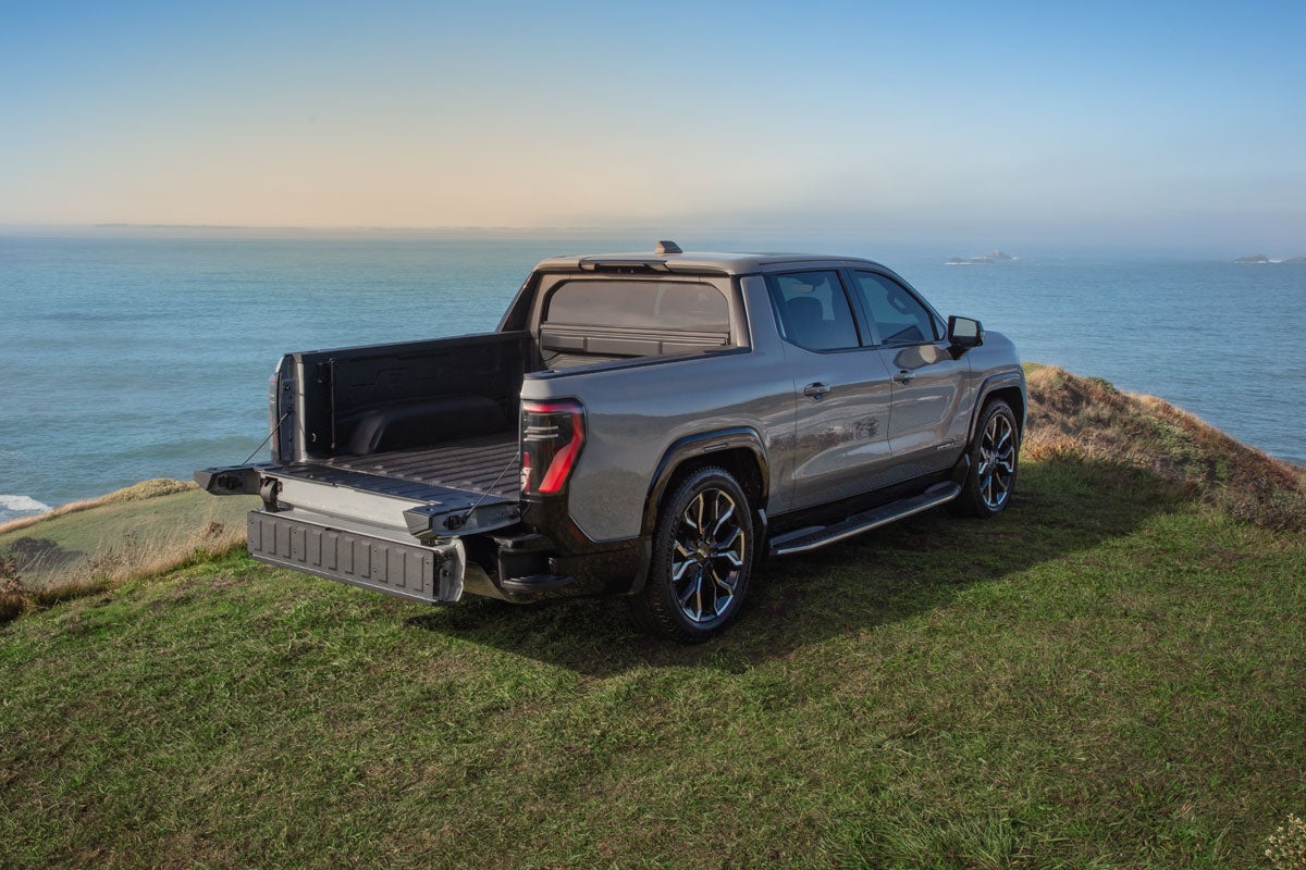 Charbonneau Car Center in Dickinson ND